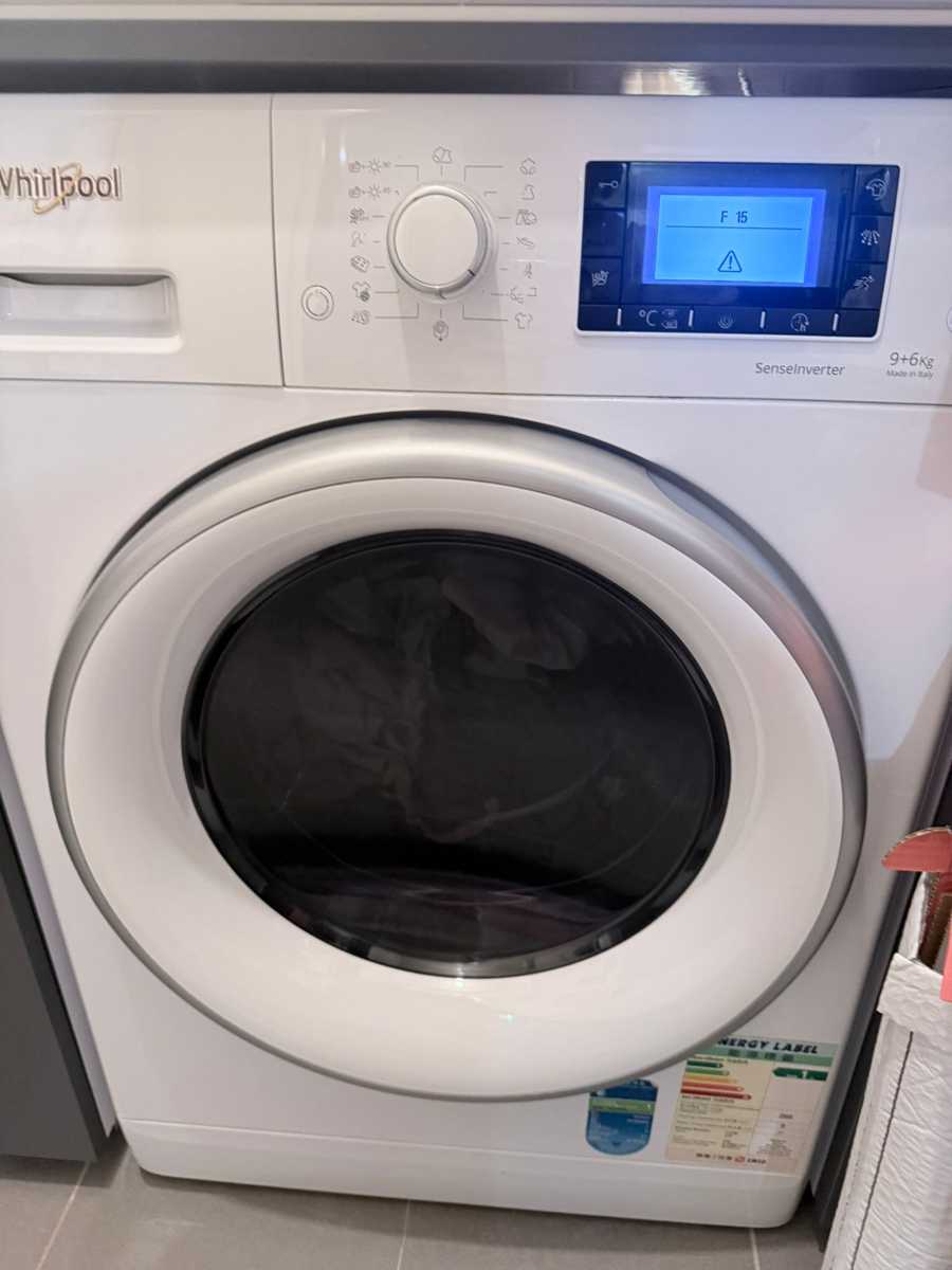 櫥櫃感應燈一亮就好辦事:這部Whirlpool WFCR系列洗衣乾衣機F15烘乾故障的處理實錄 ✨