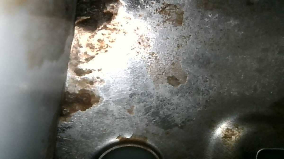 謝小姐在深井接手這部西門子前置式洗衣機，清洗專員揭露機內隱藏污垢 🧫